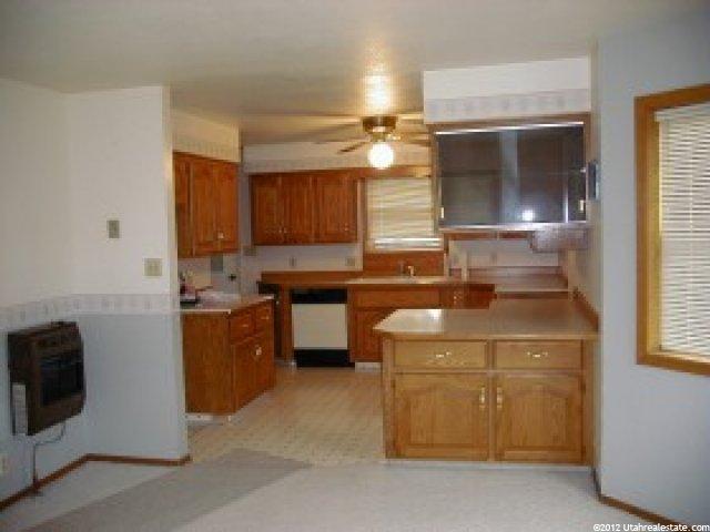 850 W 3000 S, Vernal, UT 84078 — photo 2
