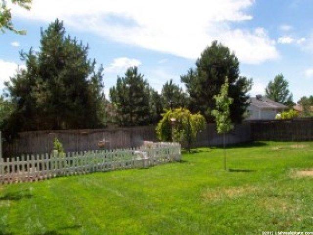 1011 W 450 S, Layton, UT 84041 — photo 3