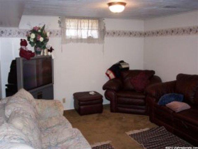 2020 W 6075 S, Roy, UT 84067 — photo 8