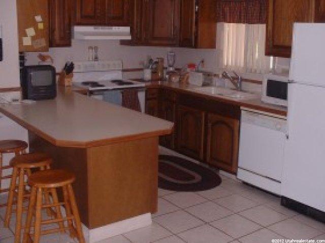 649 S 300 E, Kaysville, UT 84037 — photo 2