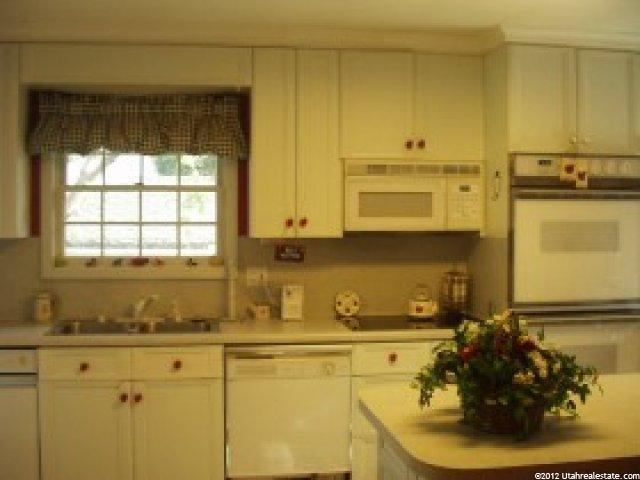 7506 Jefferson St, Midvale, UT 84047 — photo 6