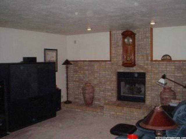 643 W 4300 S, Riverdale, UT 84405 — photo 2