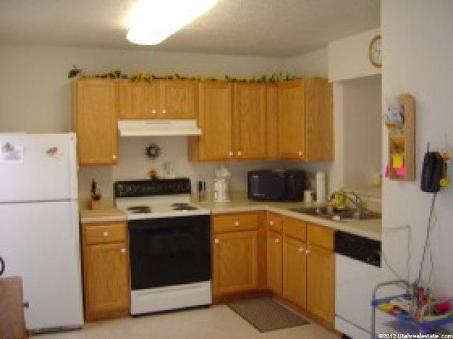 5061 S 1800 W, Roy, UT 84067 — photo 2