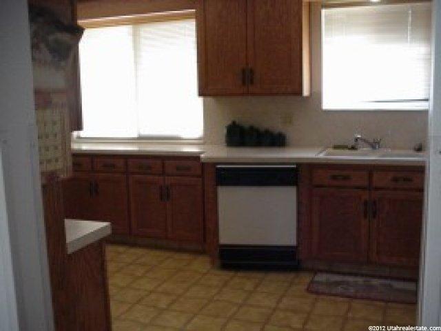 901 S 700 W, Woods Cross, UT 84087 — photo 4