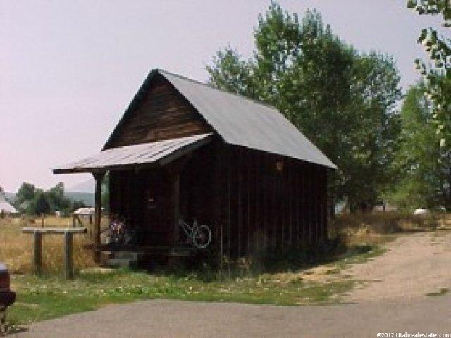 375 S 7700 E, Huntsville, UT 84317 — photo 2
