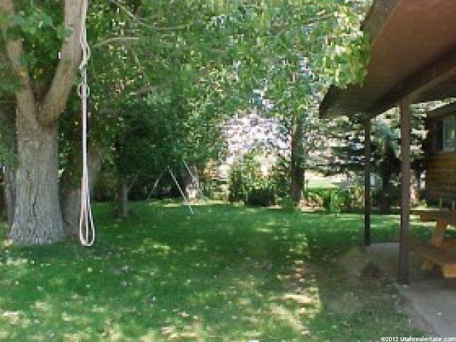 375 S 7700 E, Huntsville, UT 84317 — photo 4