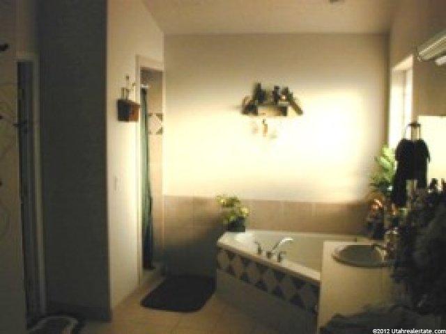 2092 S 2500 E, New Harmony, UT 84757 — photo 3