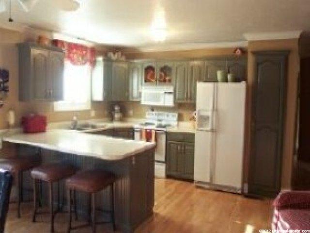 10322 Edgecliff Dr, Sandy, UT 84092 — photo 5