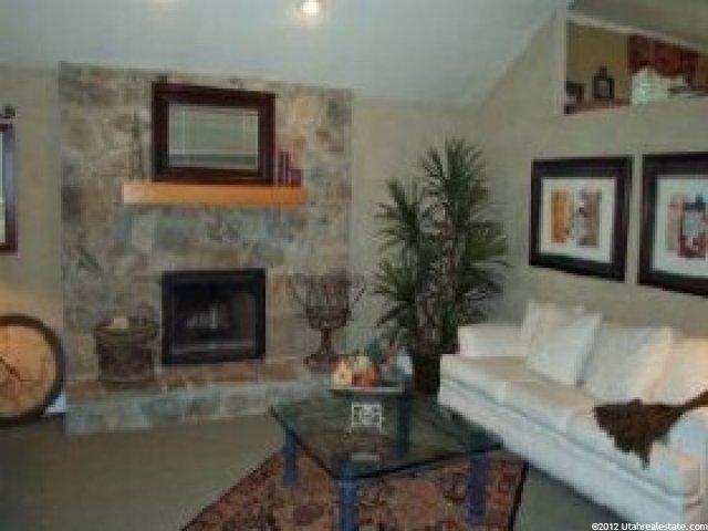 10322 Edgecliff Dr, Sandy, UT 84092 — photo 6