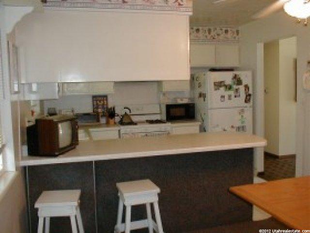 9842 S 570 E, Sandy, UT 84070 — photo 4