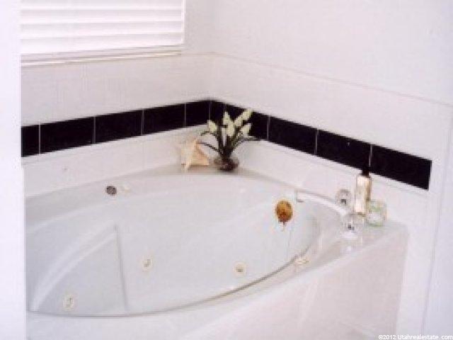621 W 2275 N, Layton, UT 84041 — photo 6