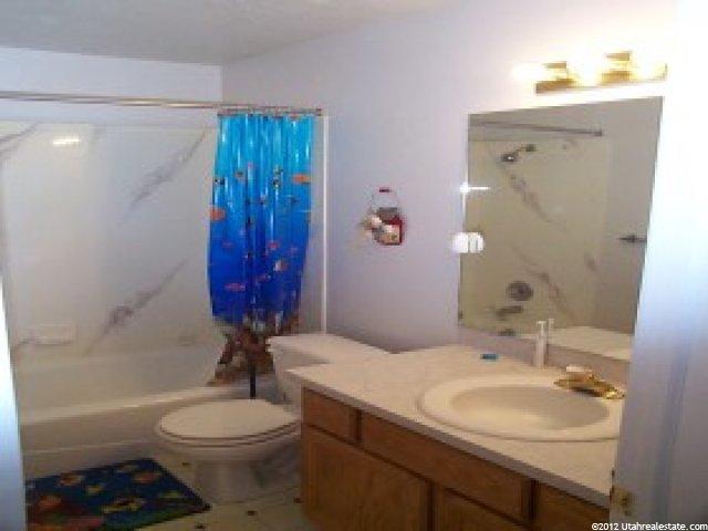 2764 Sandi Dr, Layton, UT 84041 — photo 3