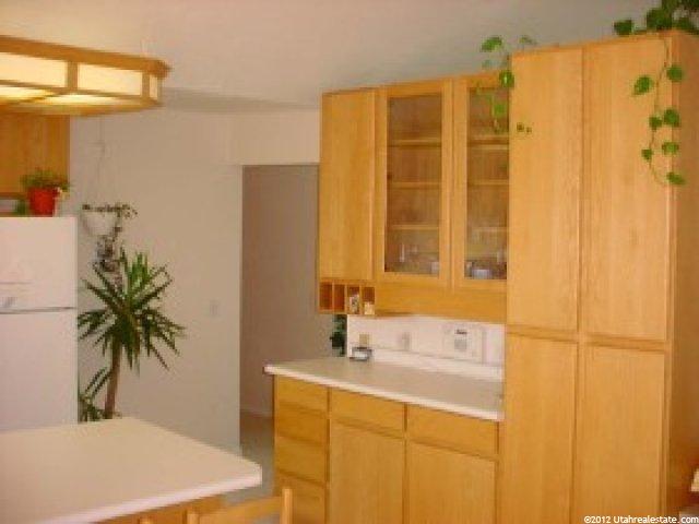 1710 Sitzmark Dr, Sandy, UT 84092 — photo 4