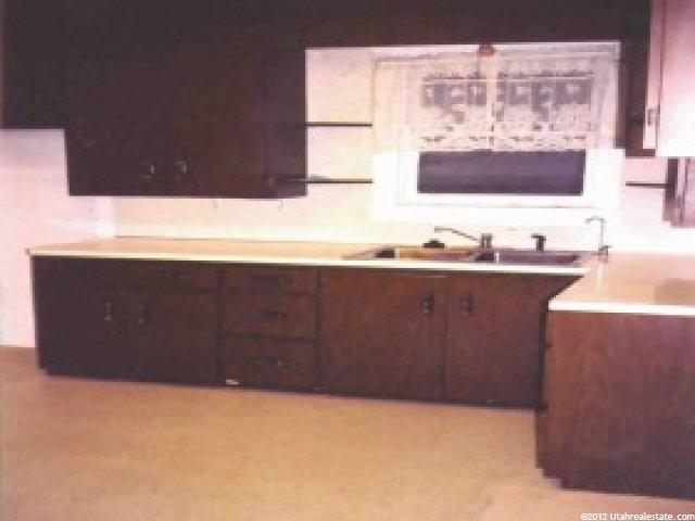 490 17th St, Ogden, UT 84404 — photo 2
