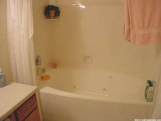 985 Courtyard Ln, Centerville, UT 84014 — photo 7