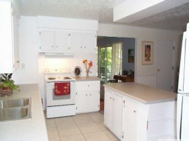 1689 N 560 W, West Bountiful, UT 84087 — photo 3