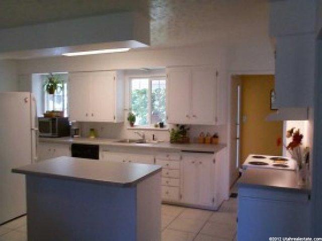 1689 N 560 W, West Bountiful, UT 84087 — photo 4