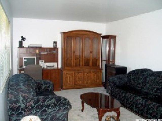 4266 Sun Dr, Kearns, UT 84118 — photo 7
