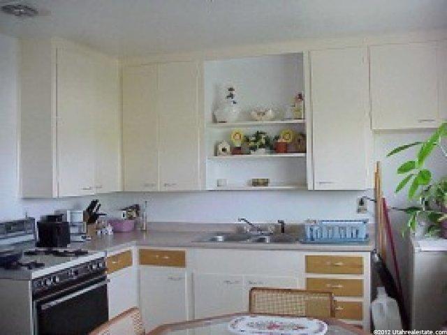 5137 Pieper Blvd, Kearns, UT 84118 — photo 2