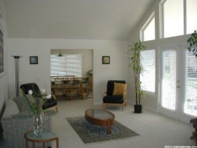 877 Windsor Ln, Bountiful, UT 84010 — photo 2