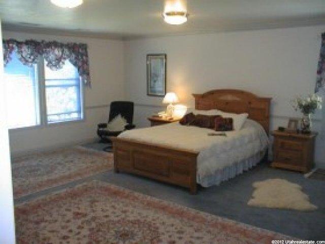 11588 Woodhampton Dr, Sandy, UT 84092 — photo 4