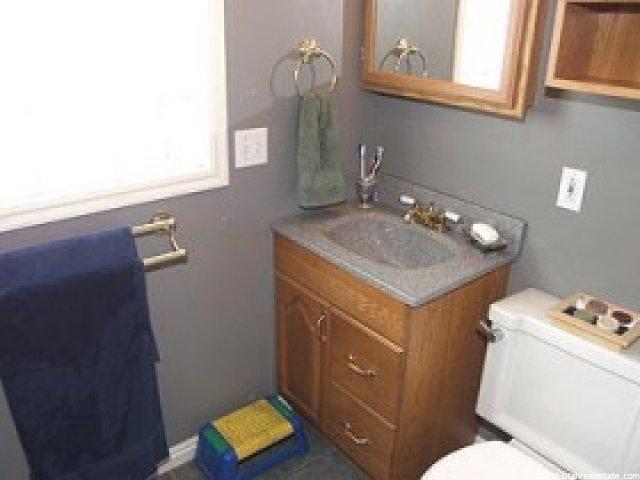7668 Chapel St, Midvale, UT 84047 — photo 8