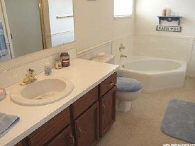 9301 Burgundy St, Sandy, UT 84070 — photo 7