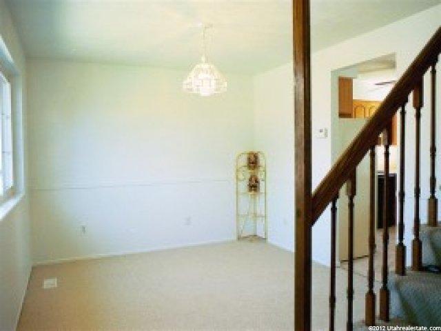 1042 Oakridge Cir, Sandy, UT 84094 — photo 4