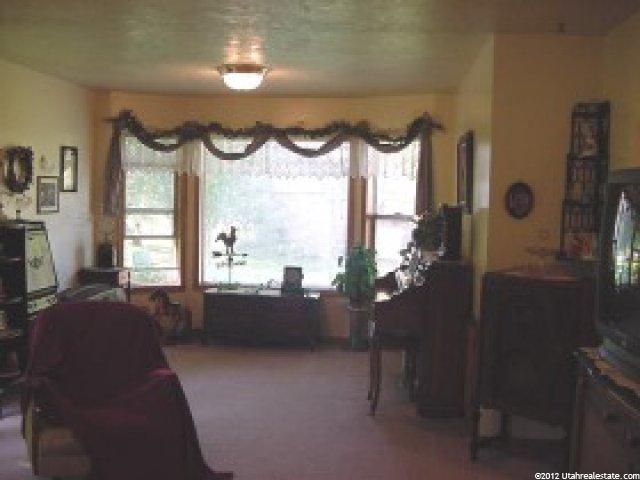 372 E 150 N, Hyde Park, UT 84318 — photo 4