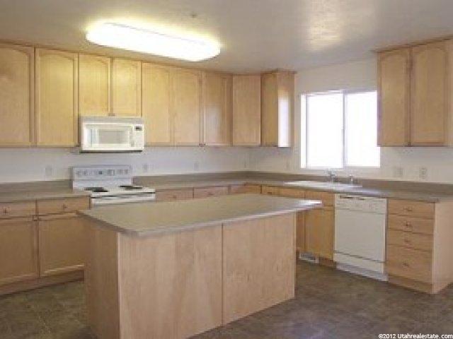1867 E Oak Bnd, Draper, UT 84020 — photo 4