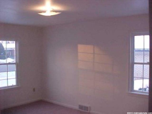 576 N Tremont St, Tremonton, UT 84337 — photo 2