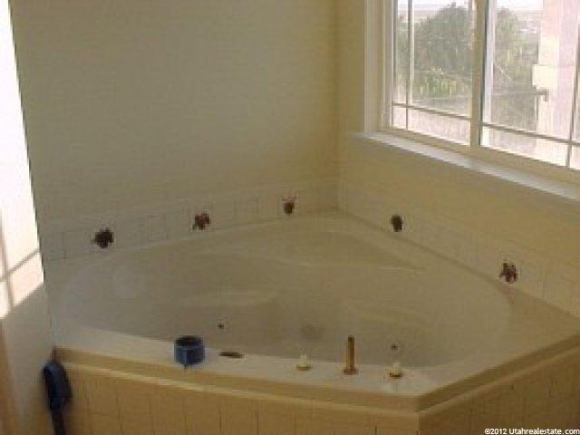 2514 Elm Grove Dr, Perry, UT 84302 — photo 4