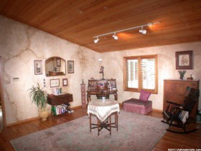 2408 Royal Ln, Sandy, UT 84093 — photo 5
