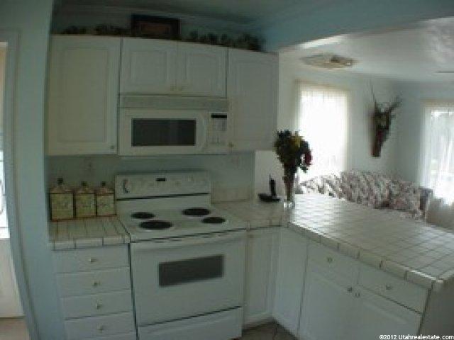 7833 Grant St, Midvale, UT 84047 — photo 2