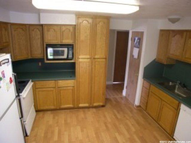 1089 N 250 W, Sunset, UT 84015 — photo 5