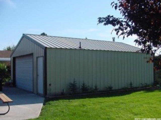 2073 N 1200 W, Clinton, UT 84015 — photo 3