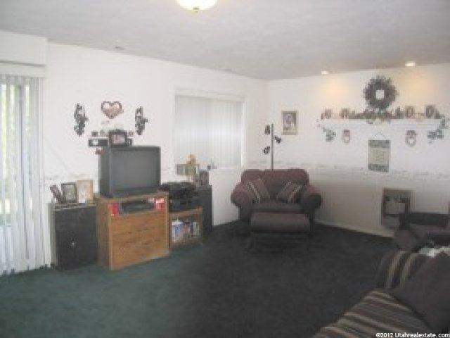 326 Williams Ln, Centerville, UT 84014 — photo 6