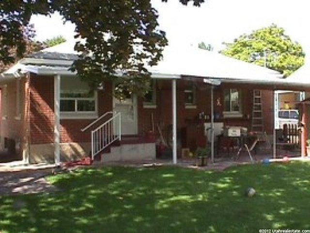 108 Parkway Dr, Clearfield, UT 84015 — photo 2