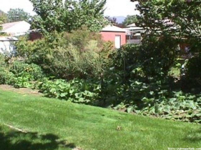 108 Parkway Dr, Clearfield, UT 84015 — photo 3