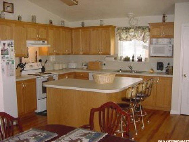 77 N 100 W, Wellsville, UT 84339 — photo 2