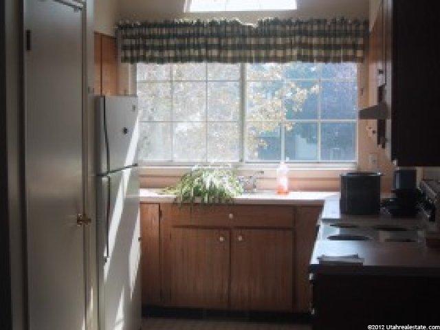 8084 Angel St, Sandy, UT 84070 — photo 2
