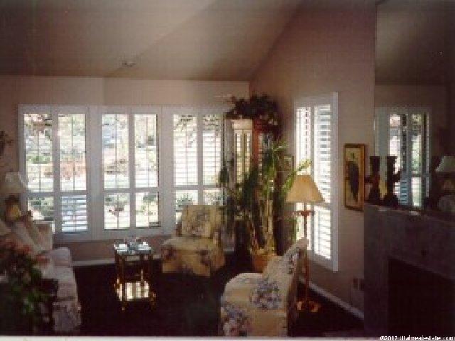 10018 Falconview Dr, Sandy, UT 84092 — photo 3