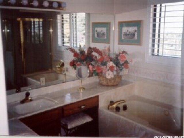 10018 Falconview Dr, Sandy, UT 84092 — photo 5