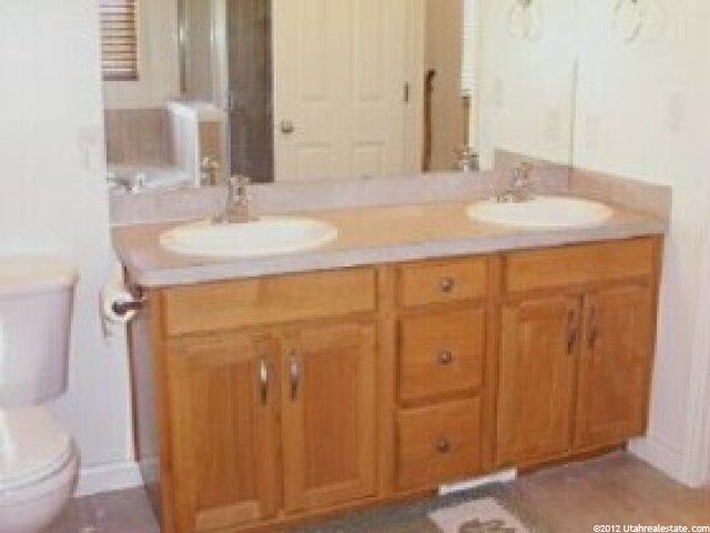 1724 N 2400 W, Clinton, UT 84015 — photo 8