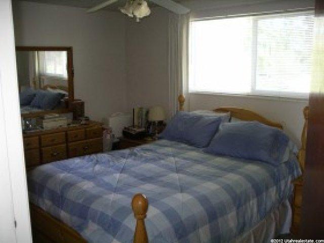 937 Carnation Dr, Sandy, UT 84094 — photo 2