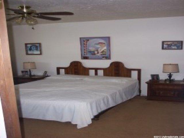 122 W 2100 N, Sunset, UT 84015 — photo 4