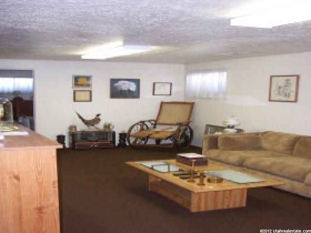 122 W 2100 N, Sunset, UT 84015 — photo 5