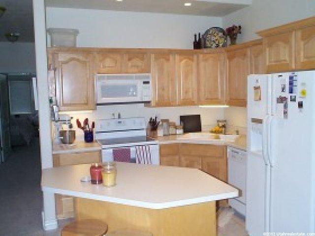 25 E 2200 S, Bountiful, UT 84010 — photo 8