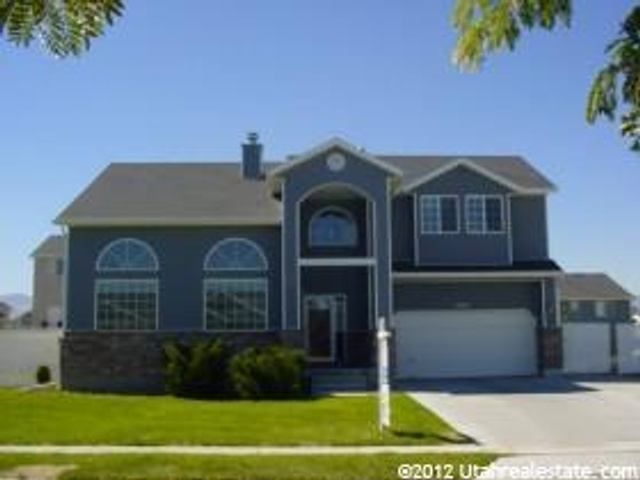 8762 MCGINNIS LN, West Jordan UT 84088