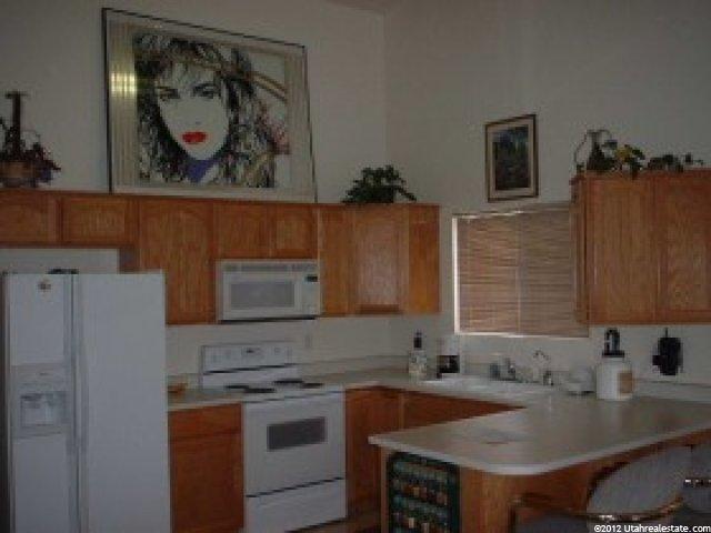 836 W 1300 N, Clinton, UT 84015 — photo 3